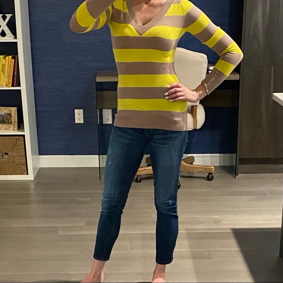 BCBG MaxAzaria Sweater - Picture 2 of 8